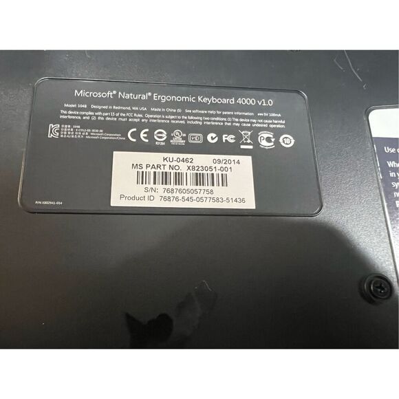 Microsoft KU-0462 Natural Ergonomic USB Keyboard - Black - Picture 7 of 8